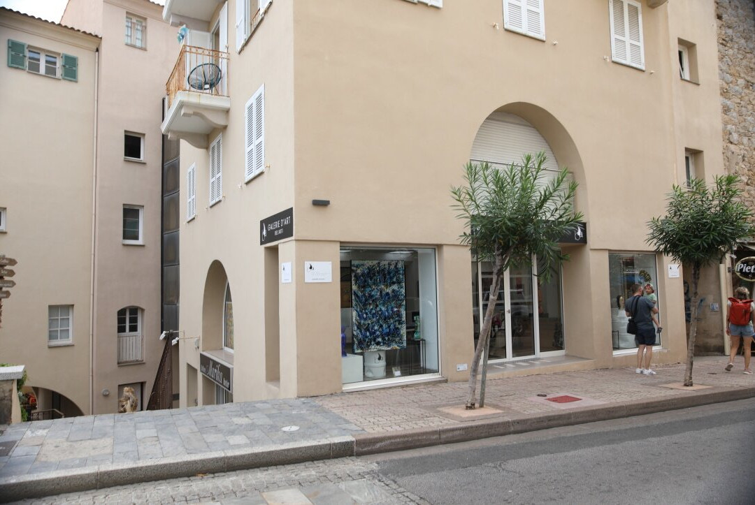 Bel'Arti Galerie d'art-卡尔维必去景点