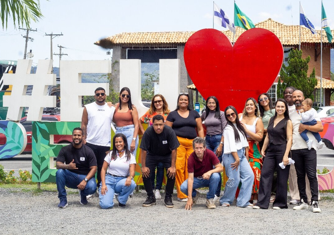 Deus Waterfall-Penedo必去景点