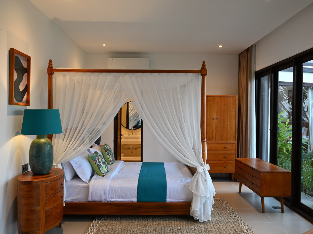 Meadow Hills Villas by Mahaprana