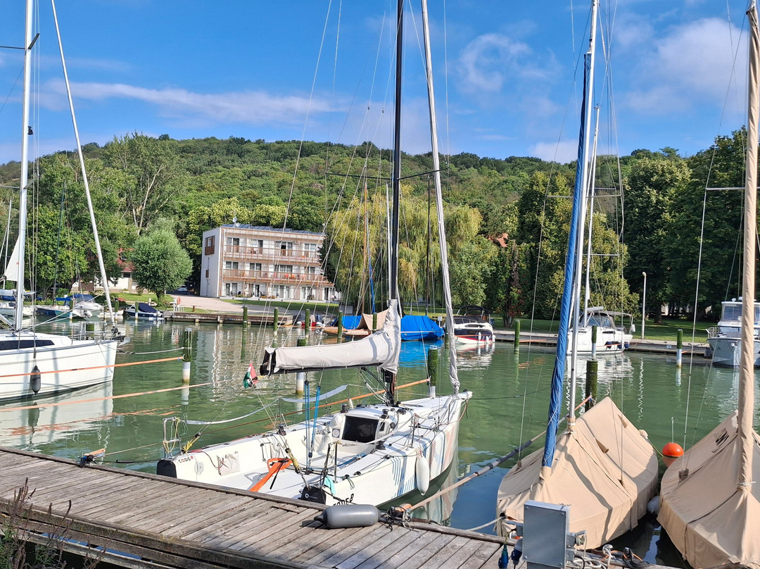 Tihany Yacht Club主图