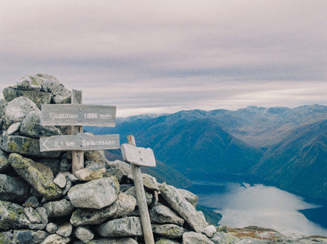 巴莱斯特兰酒店主图