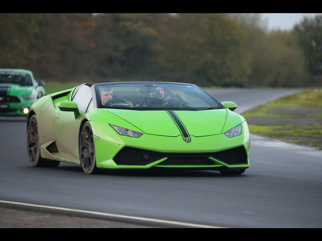 Car Chase Heroes-Bicester必去景点