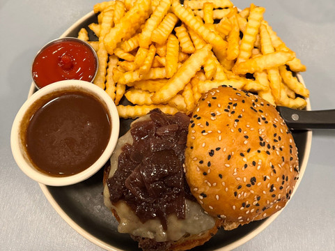 Dave And Laverne's Modern Diner