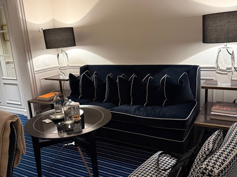 朗伽诺酒店主图