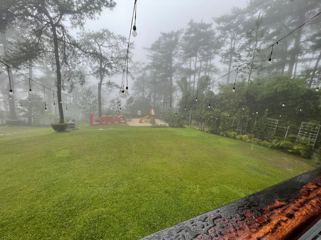 Grand Sierra Pines Baguio主图