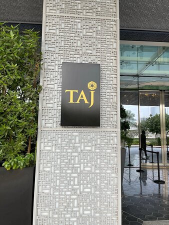 Taj Jumeirah Lakes Towers主图