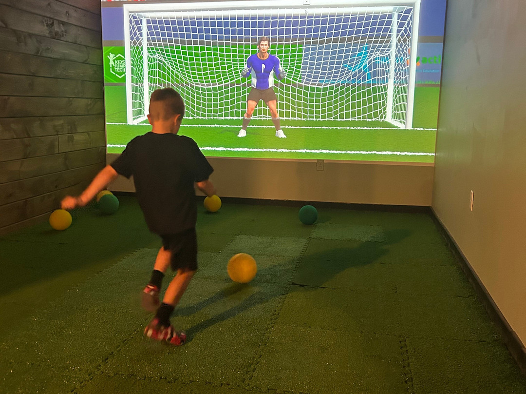 Studio18 Indoor Golf & Games-沃尔夫伯勒必去景点