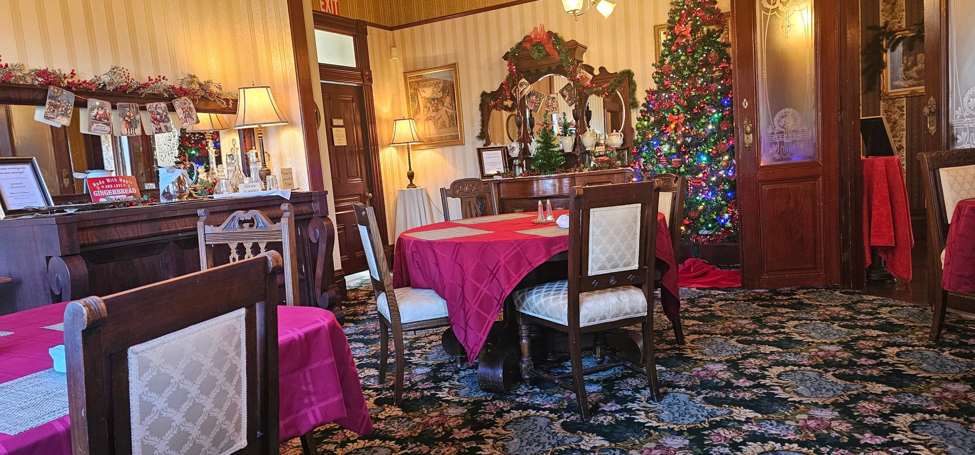 The Gingerbread Mansion Inn-官方