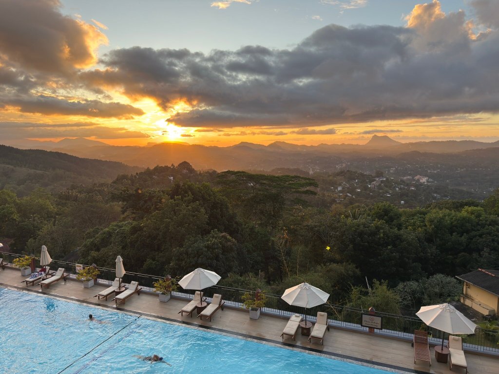 阿玛亚山酒店-官方