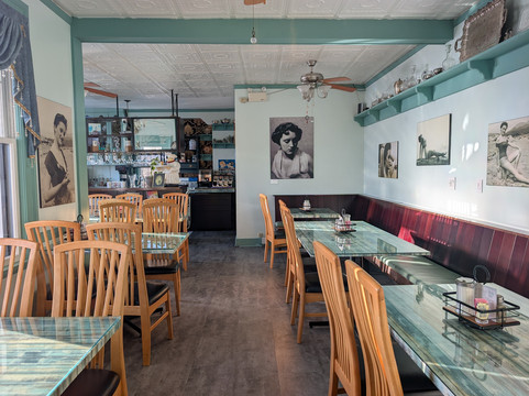 老法院旅馆主图