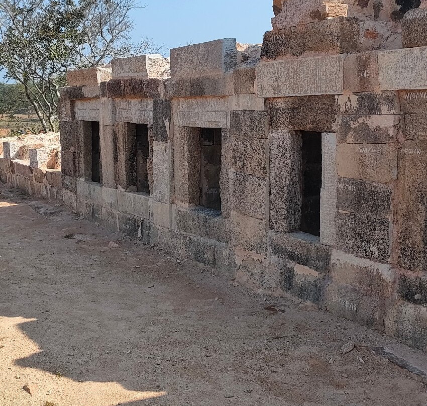 Chausath Yogini Temple-卡修拉荷必去景点