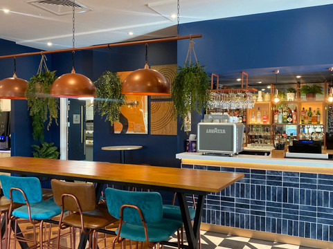 宜必思加的夫门酒店 - 国际商业园店主图