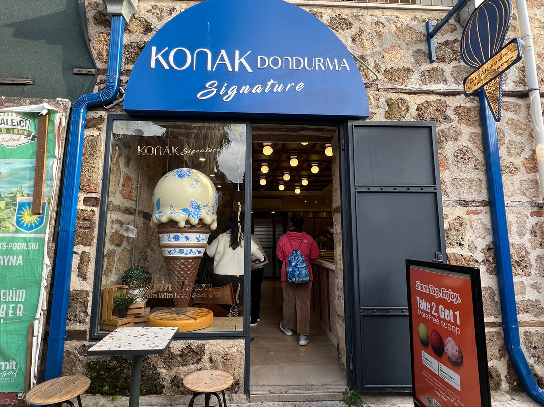 Konak Dondurma Kaleiçi