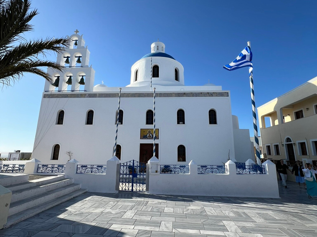 Panagia Akathisto Square-伊亚必去景点