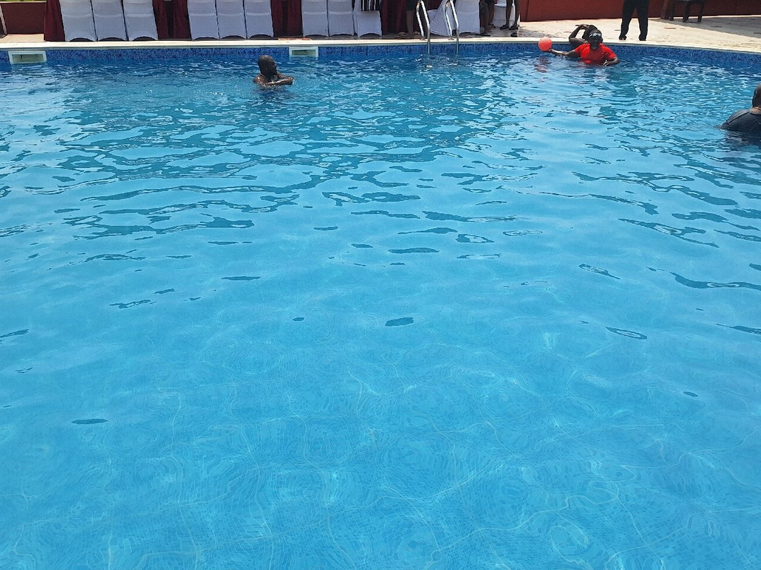 皇家埃尔蒙特酒店