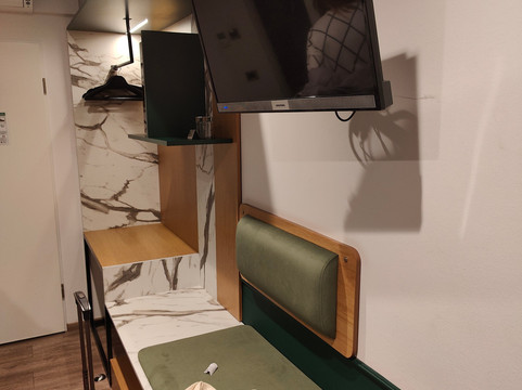 艾锡昂酒店主图