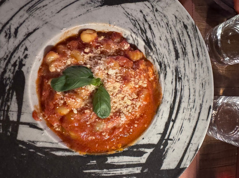 Officina 82 Wine Bar