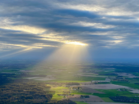 Montgolfière Centre Atlantique-沙泰勒罗必去景点