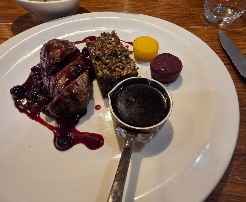 瓦维尔纹章酒店主图