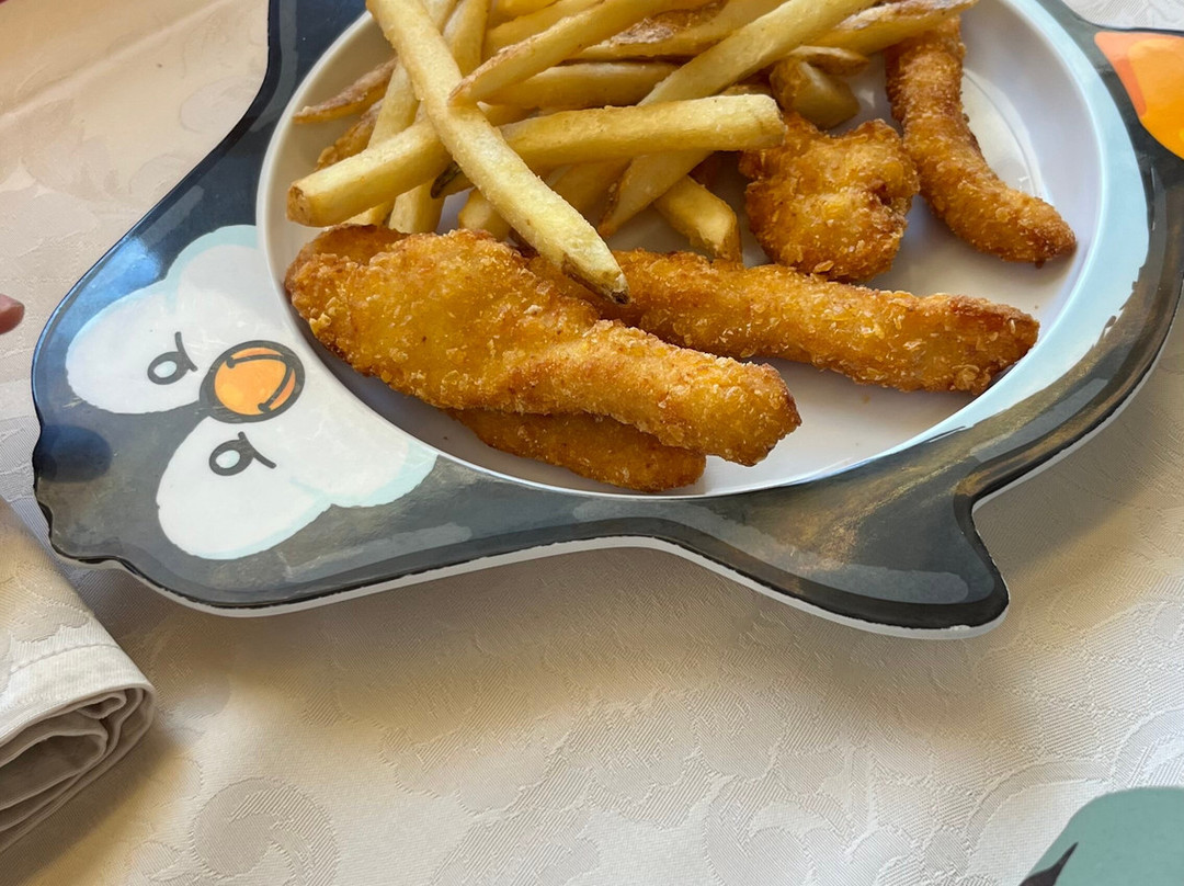 雪绒花酒店主图