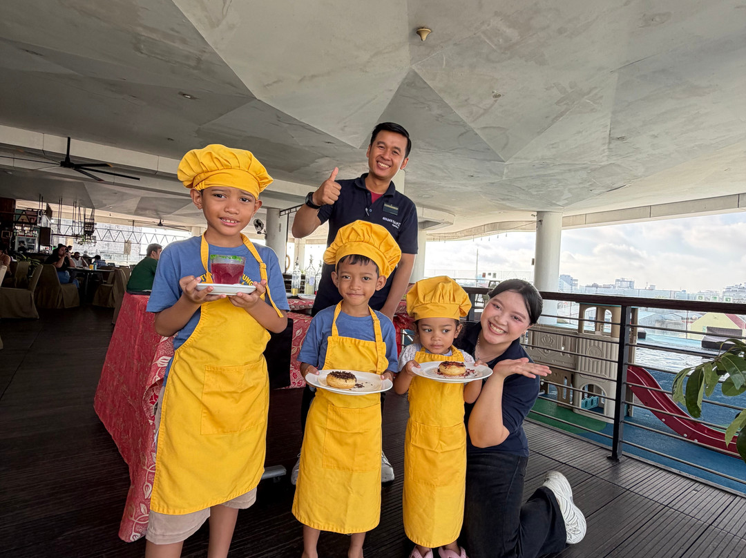 金色郁金香酒店-坤甸主图