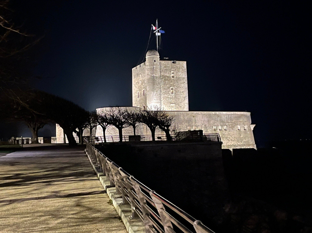 贝斯 SPA 大酒店主图