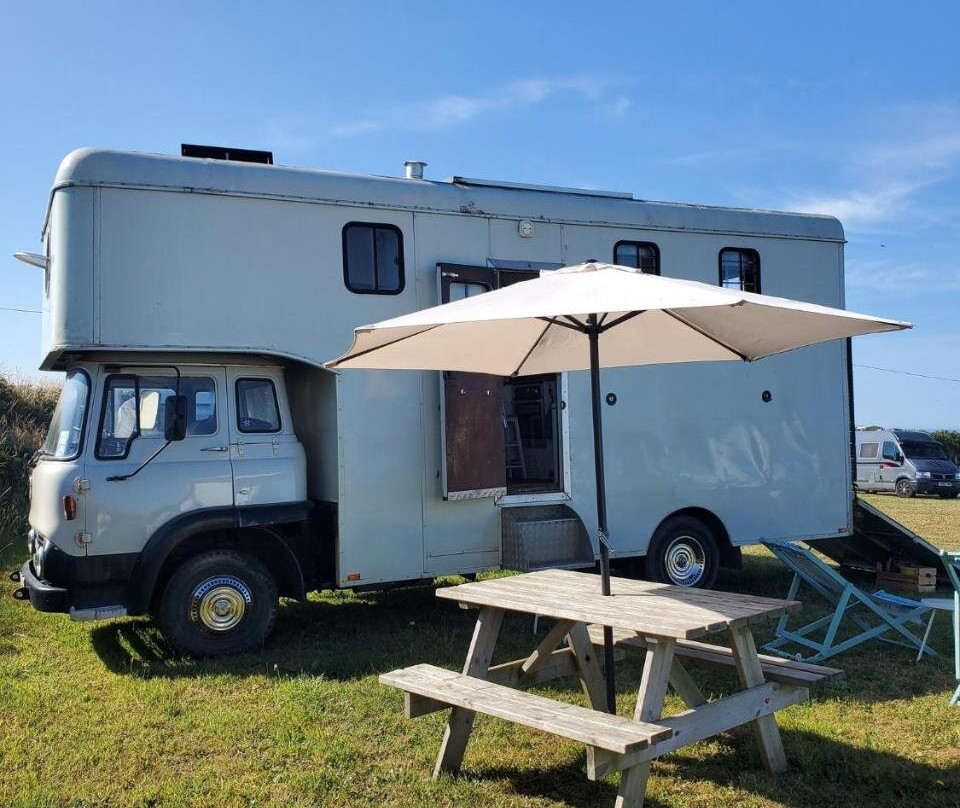 Monroe Horsebox Glamping