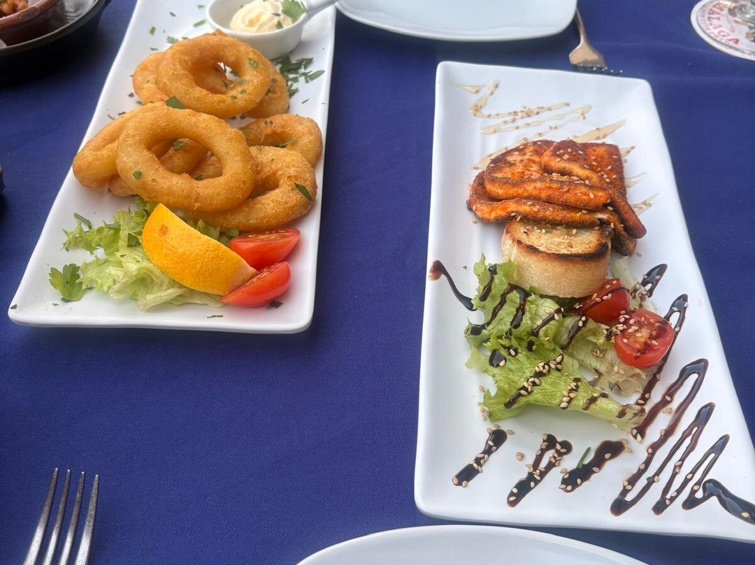 阿罗纳春天大酒店-限成人主图