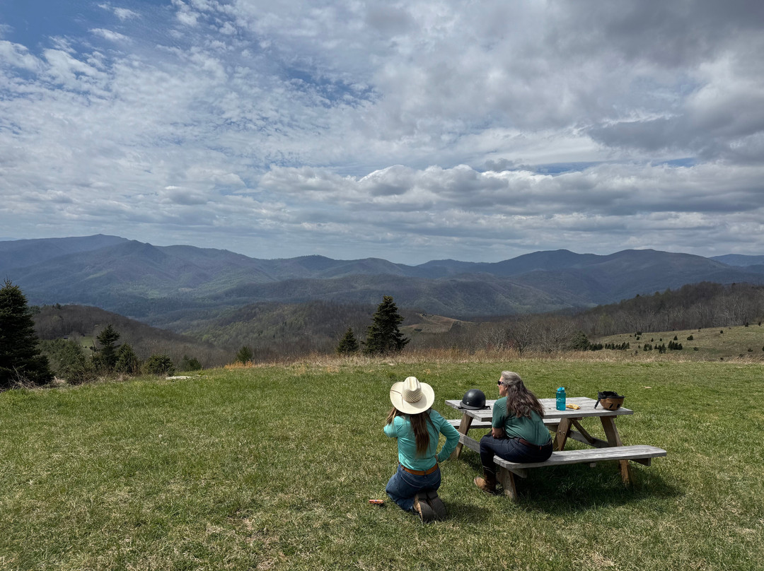 Elk Mountain Riding Company-Newland必去景点
