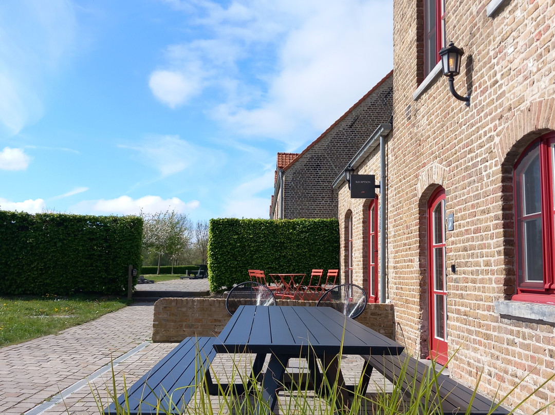 草地阿兹卡拉斯农场主图