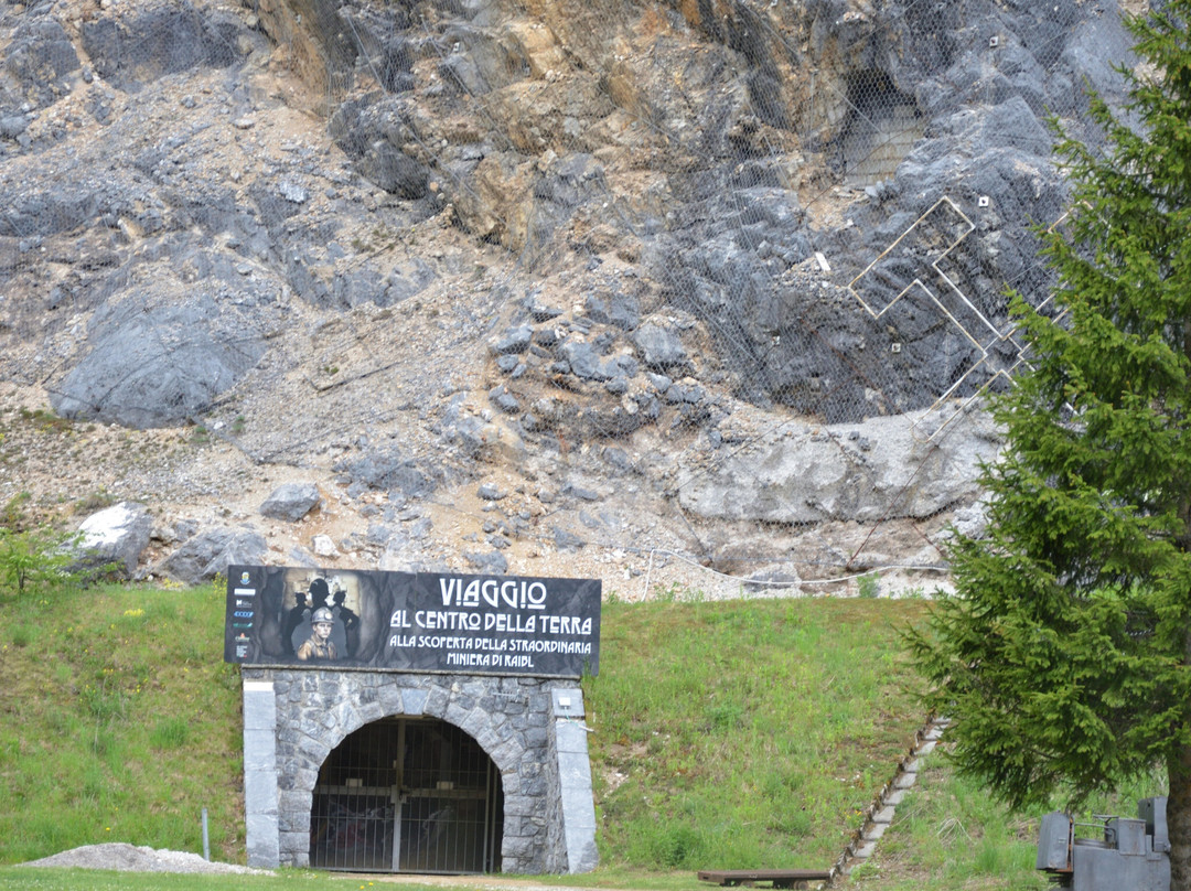 Parco Internazionale Geominerario del Raibl-Cave del Predil必去景点