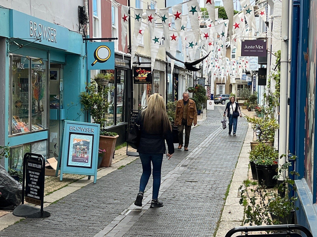 Unique Devon Tours-牛顿阿伯里必去景点
