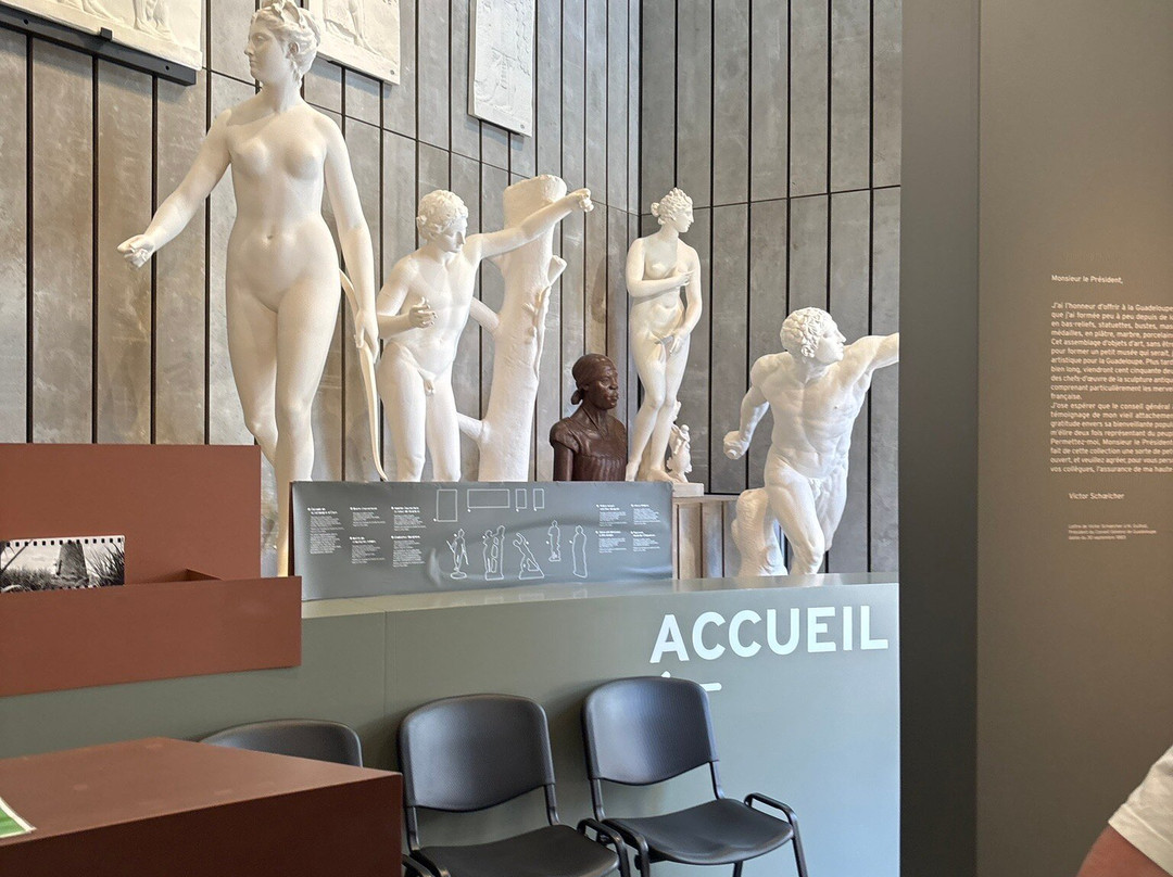 Musee Schoelcher-Pointe-a-Pitre必去景点