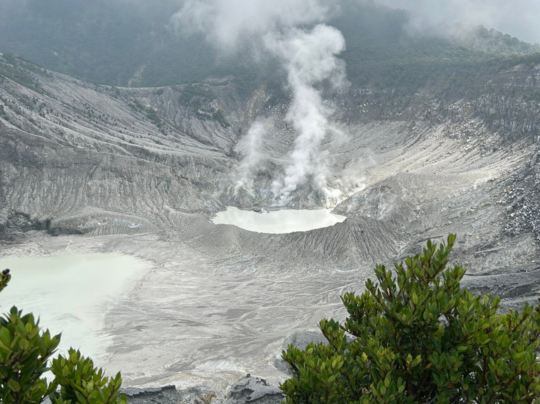Tangkuban Perahu-连旺必去景点