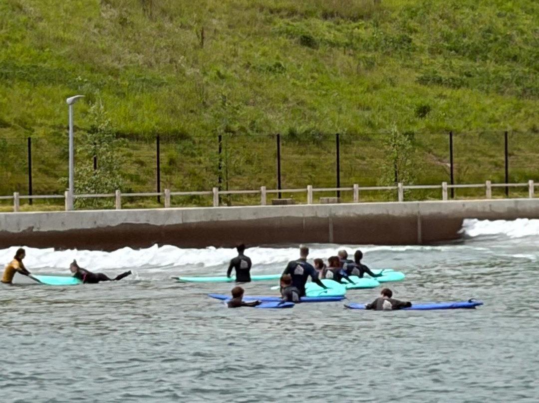 Lost Shore Surf Resort-Ratho必去景点