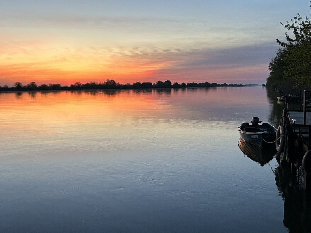 Tours in Delta with John-Crisan必去景点
