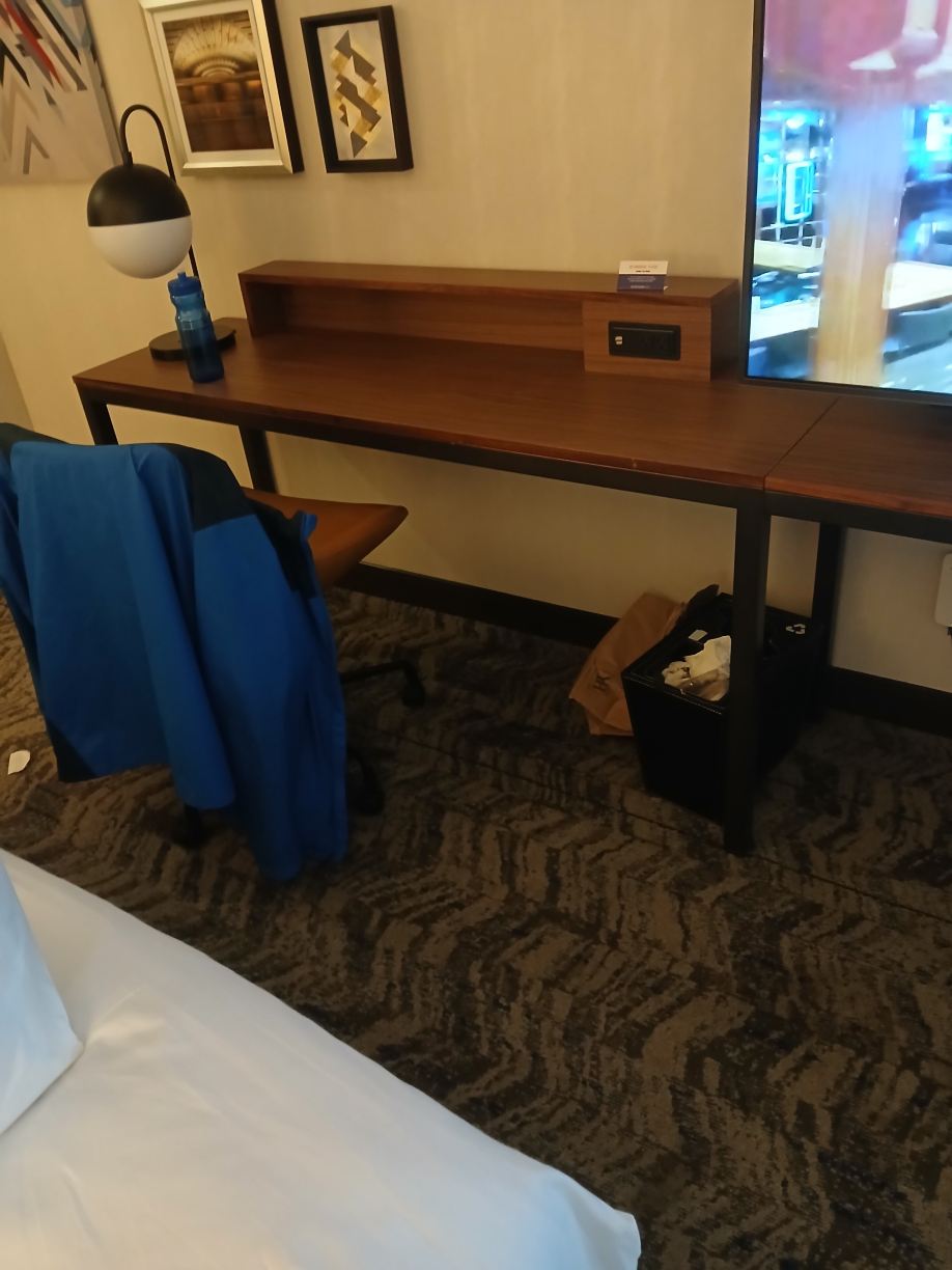 贝塞斯达酒店-希尔顿启缤精选酒店-旅行者