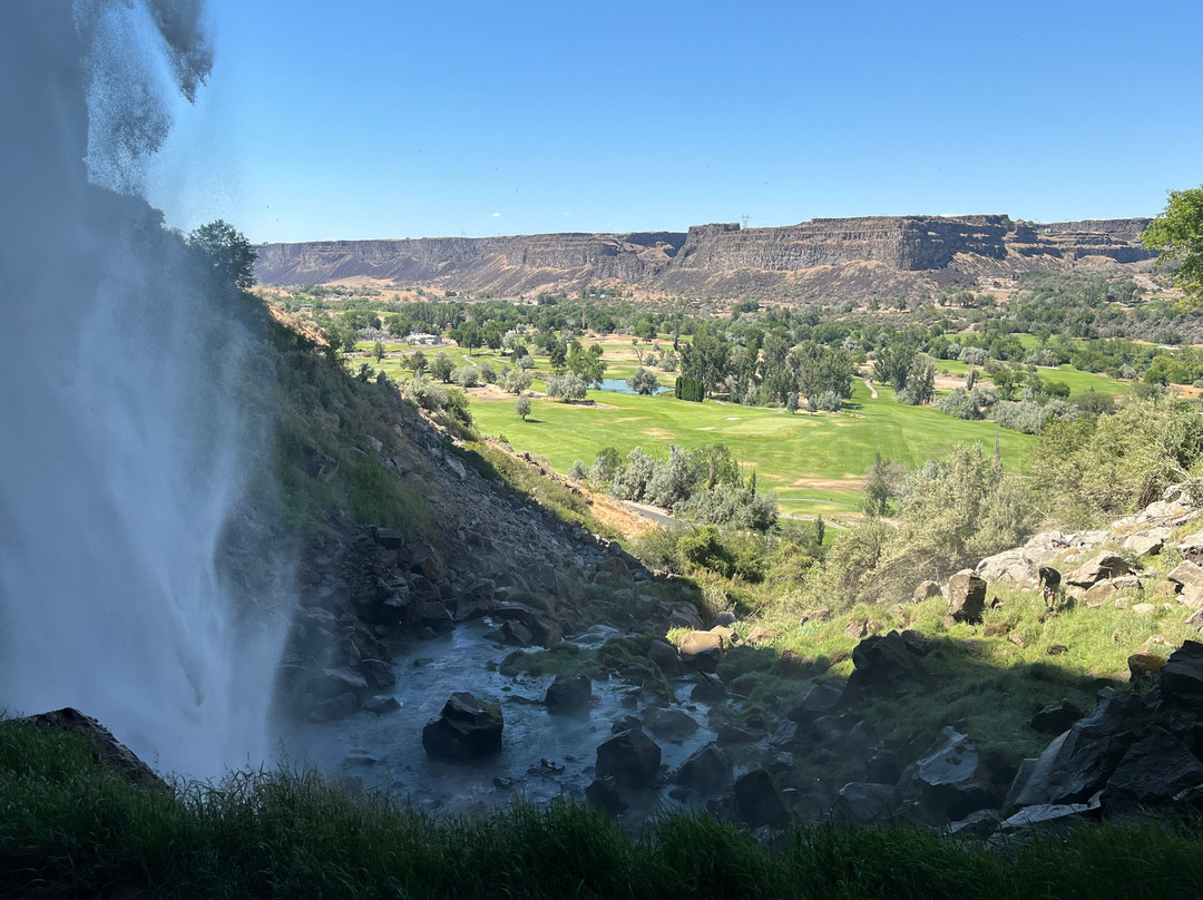 Perrine Courlee Falls