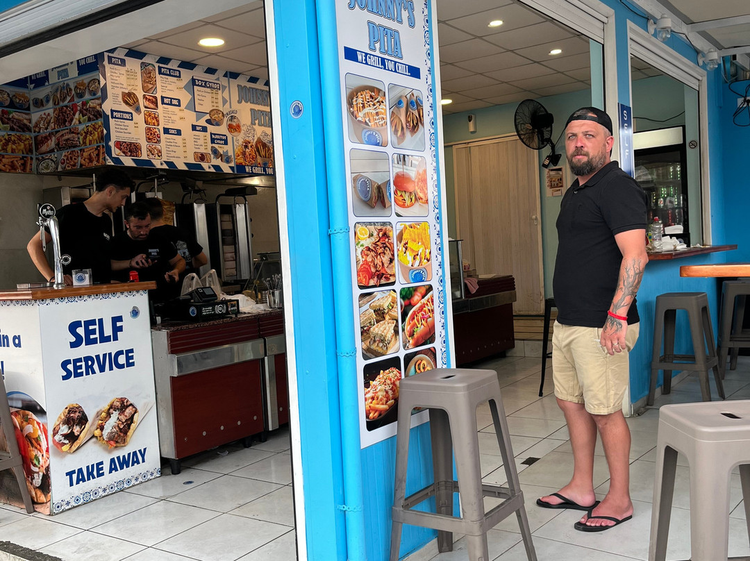Johnny's Pita
