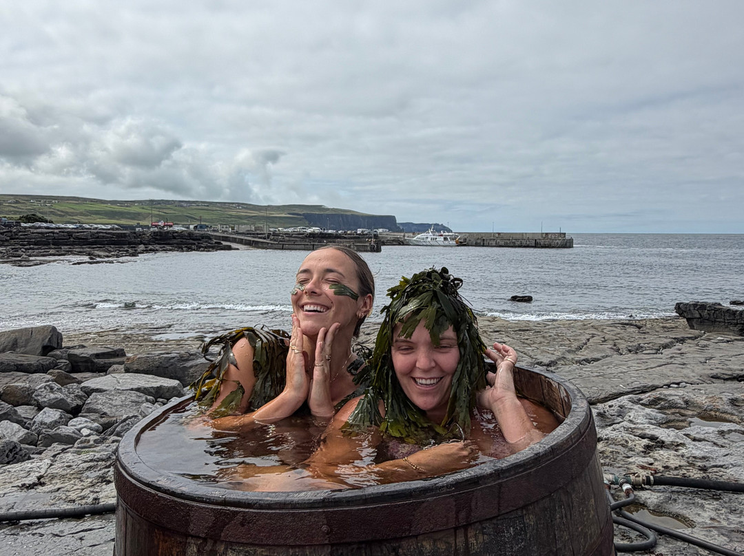 Wild Atlantic Seaweed Baths-Ballaghaline必去景点
