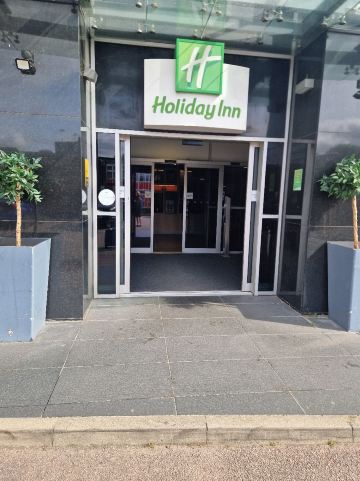 Holiday Inn 斯蒂文尼奇-旅行者