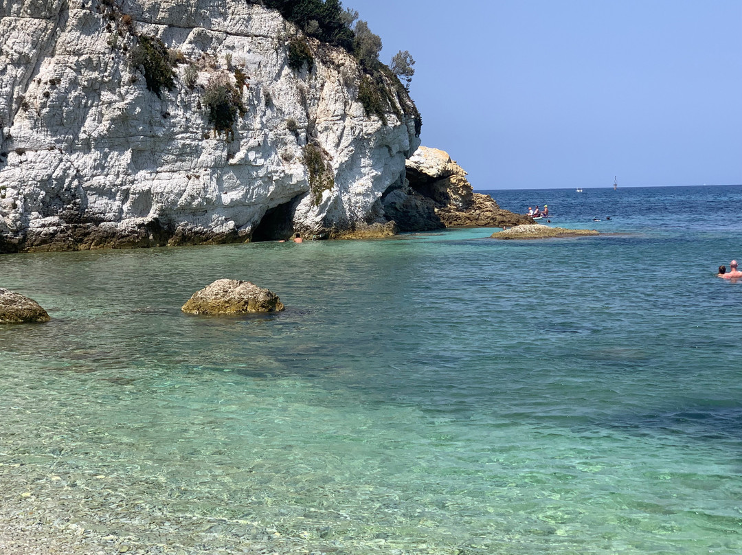 Spiaggia di Padulella-费拉约港必去景点