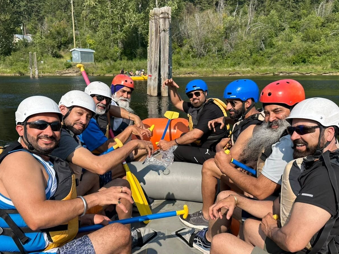 Adams River Rafting-Scotch Creek必去景点
