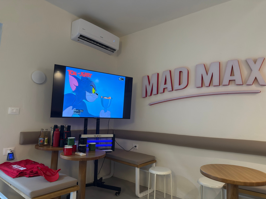 Mad Max Burger Co