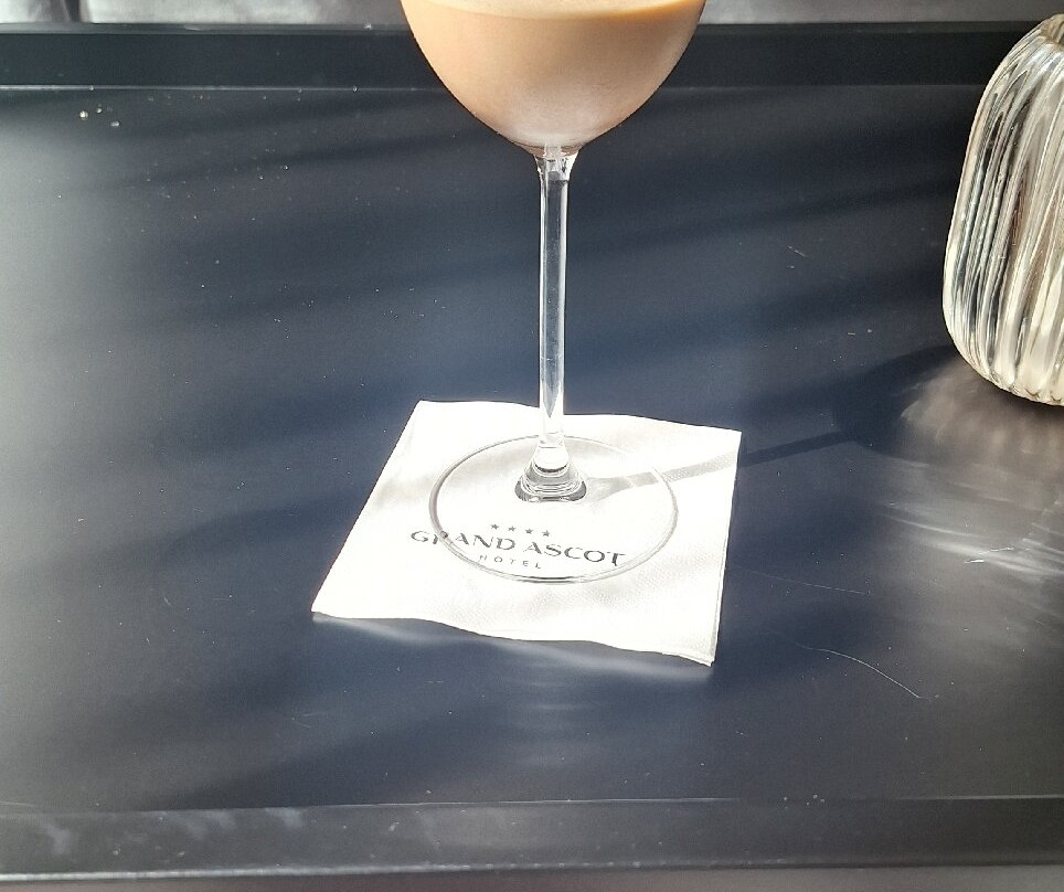 阿斯科特大酒店主图
