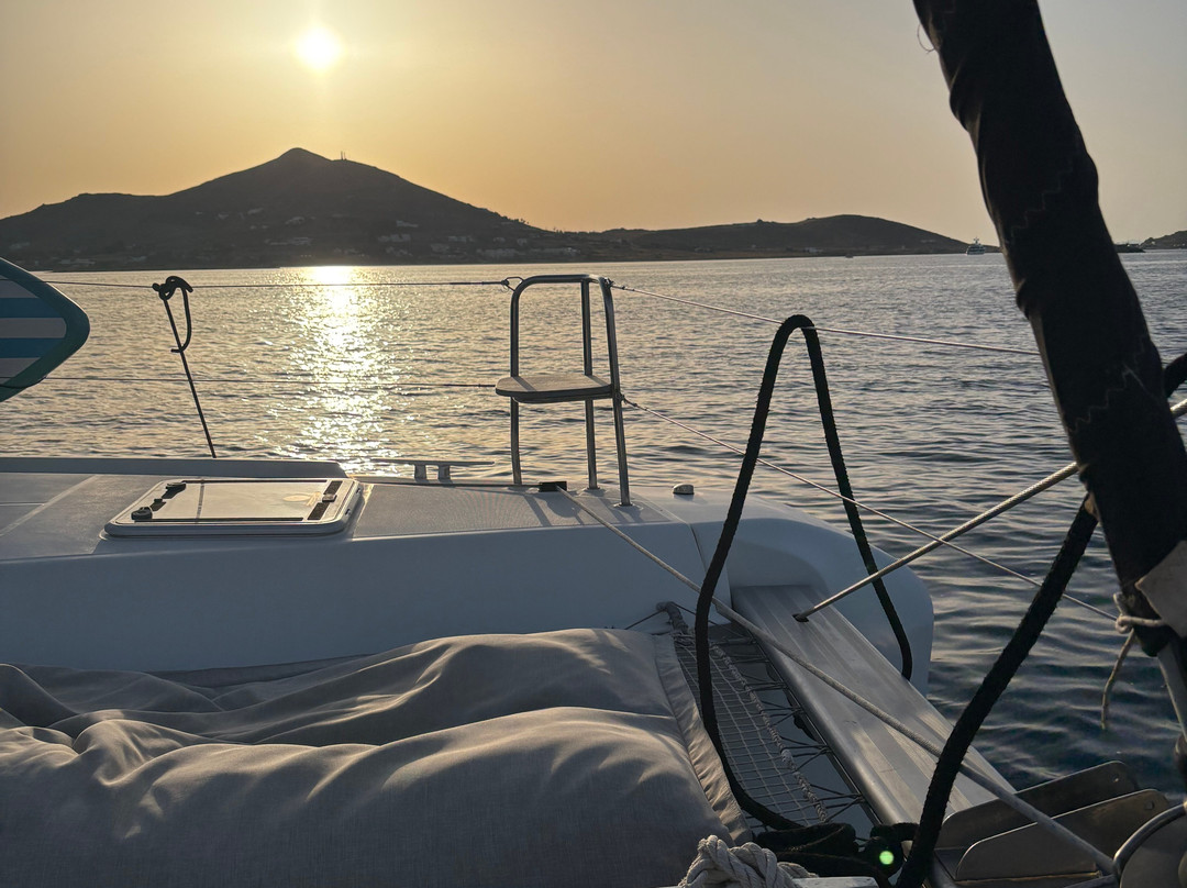 Luxury Sailing Catamaran Half Day Cruises in Naousa Bay-Naousa必去景点