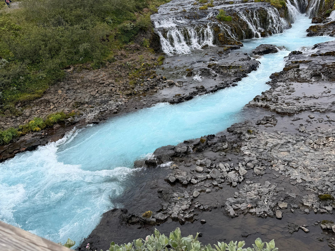 Bruarfoss Waterfall 蒂芬尼藍瀑布-Brekkuskogur必去景点