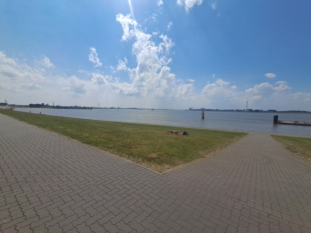 Deichpromenade Bremerhaven-不来梅港必去景点
