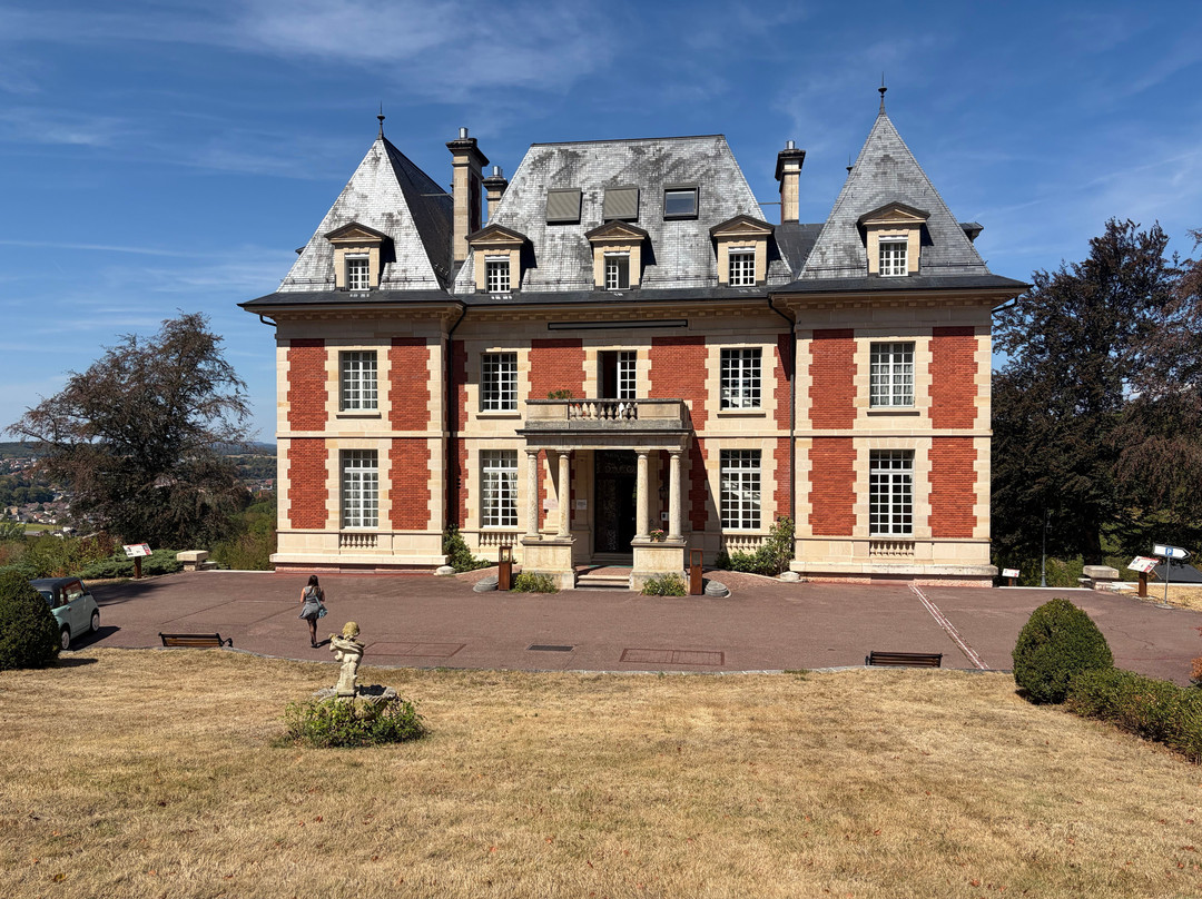 Rechesy酒店住宿-Domaine de Mont-Renaud