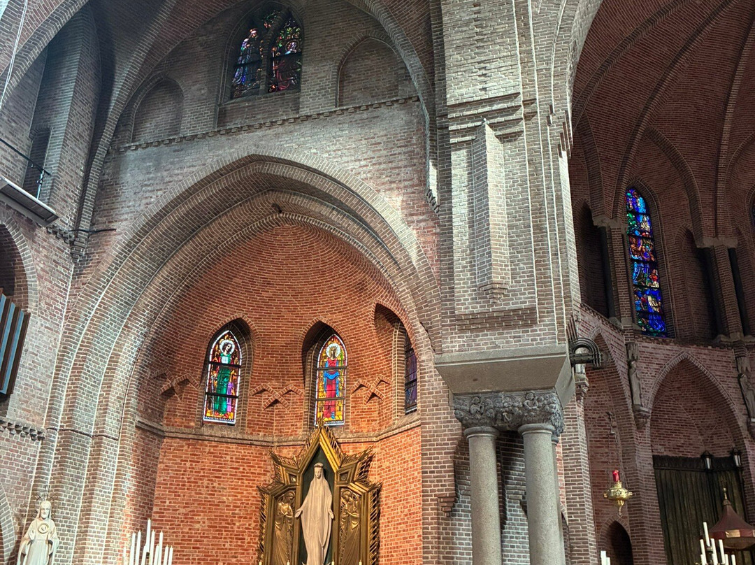 St Jansbasiliek-Laren必去景点